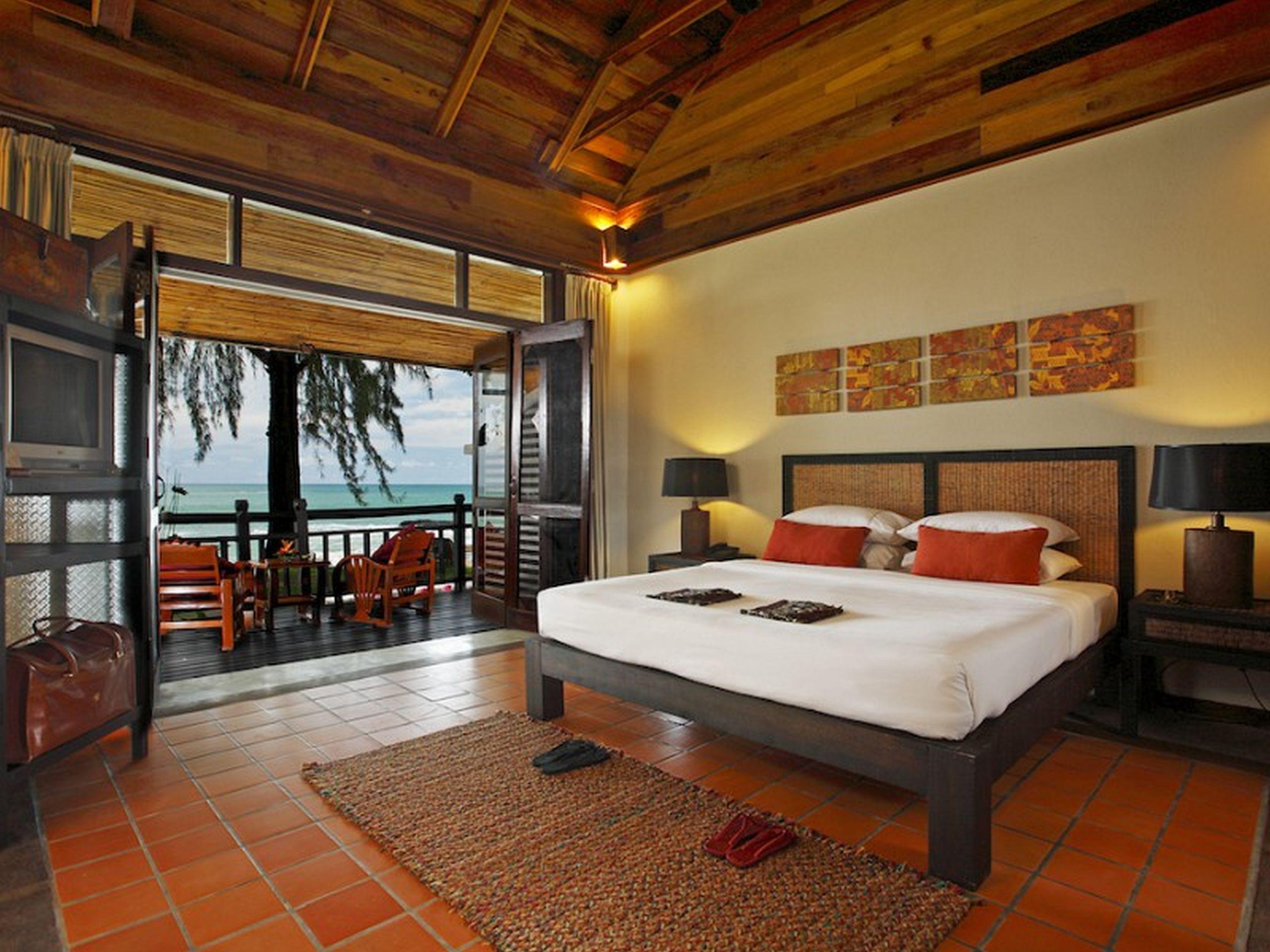 Moracea By Khao Lak Resort Dış mekan fotoğraf A bedroom at the resort