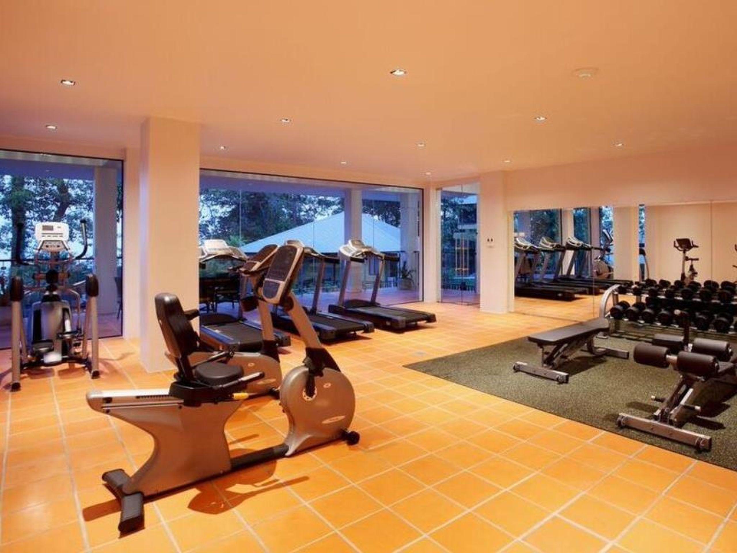 Moracea By Khao Lak Resort Dış mekan fotoğraf The gym at the Mandarin Oriental, Bangkok