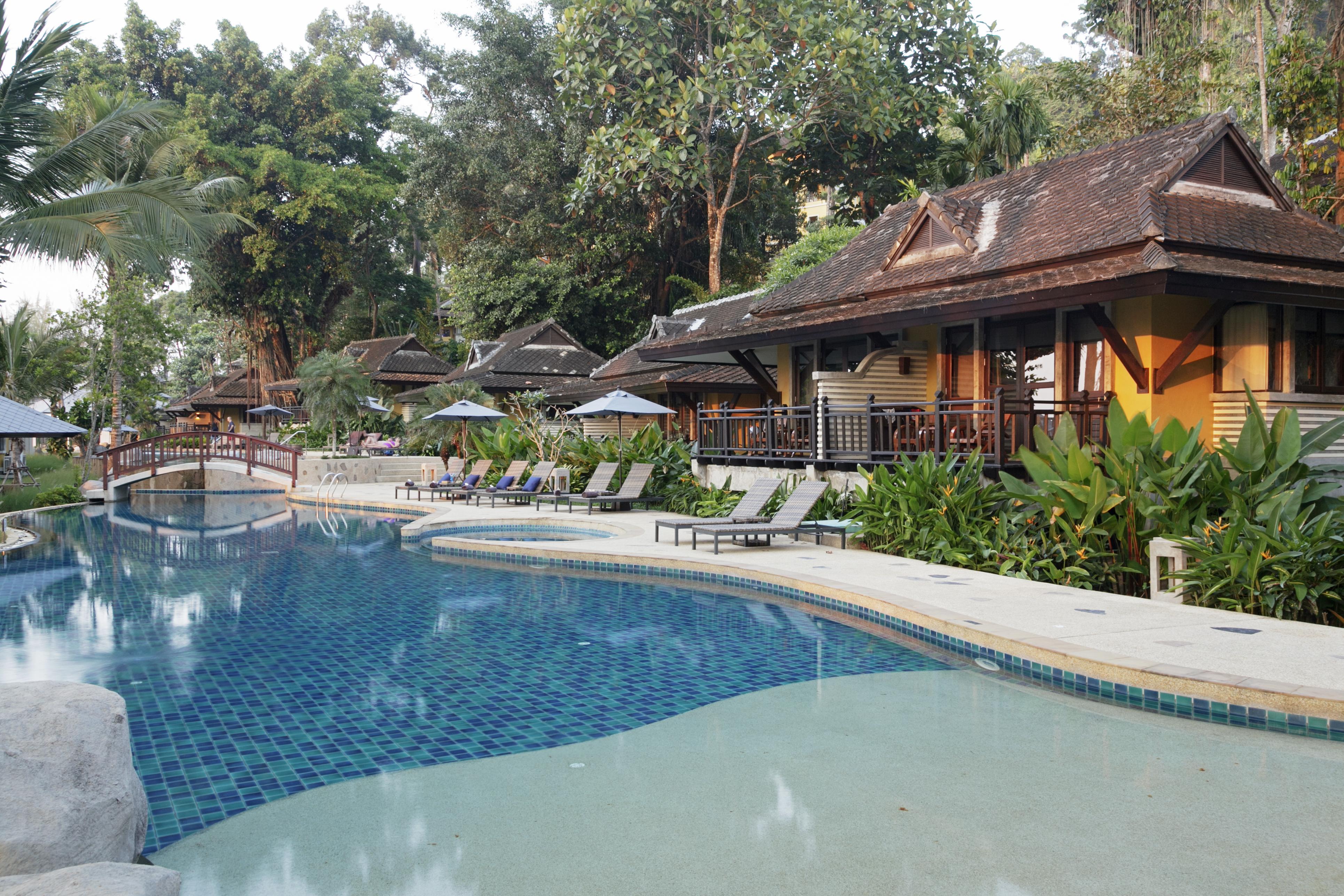 Moracea By Khao Lak Resort Dış mekan fotoğraf The swimming pool at the resort